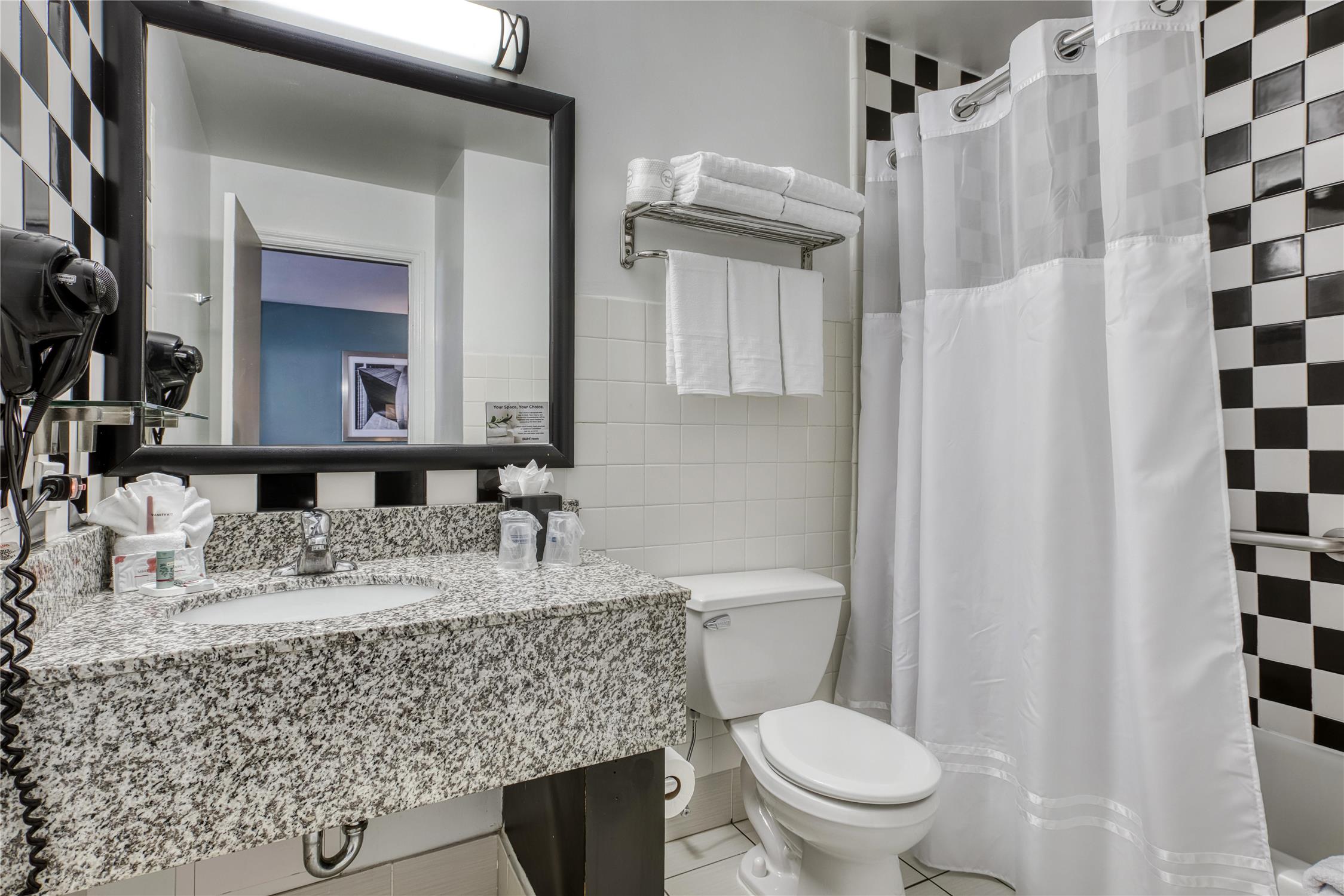 جناح بريميوم بسريرين مزدوجين مع أريكة، Best Western River North Hotel 4/5