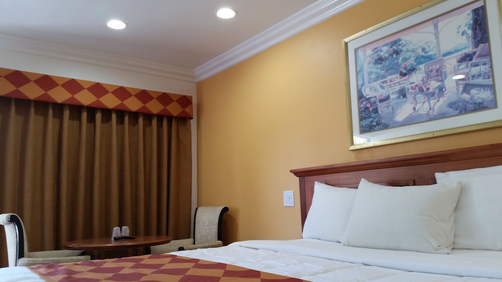 Kona Inn Motel Anaheim 12/42