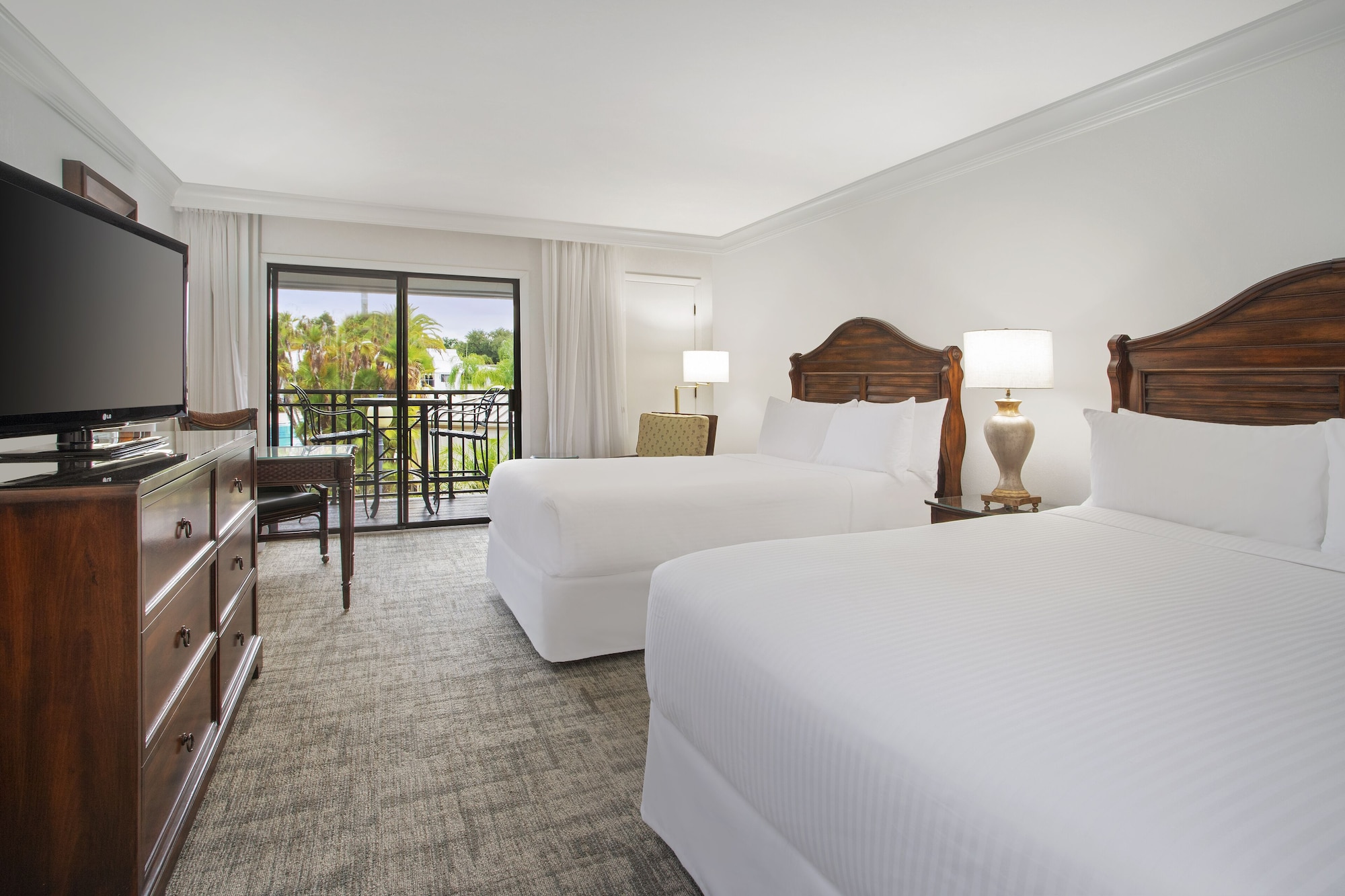 2 BEDROOMS, SUITE, 2 QUEEN BEDS