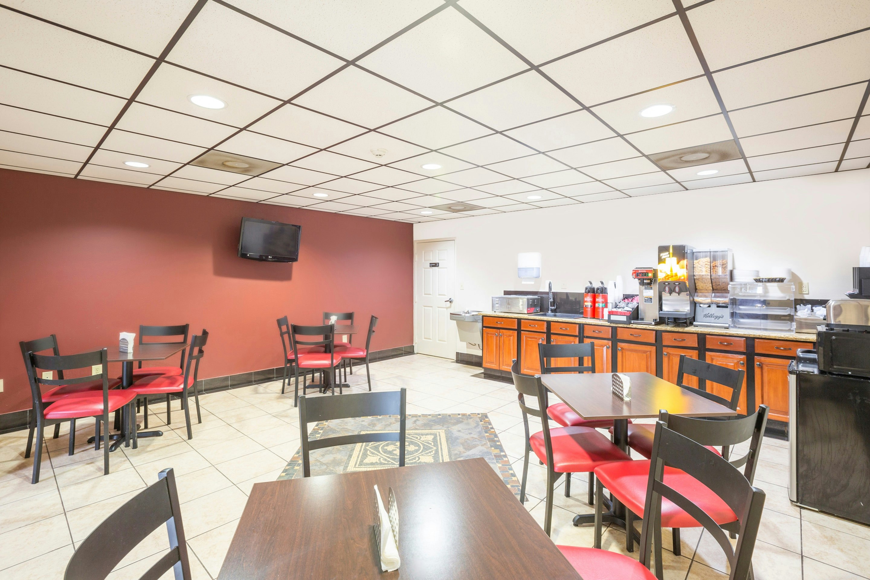 OYO Hotel LSU 57/70