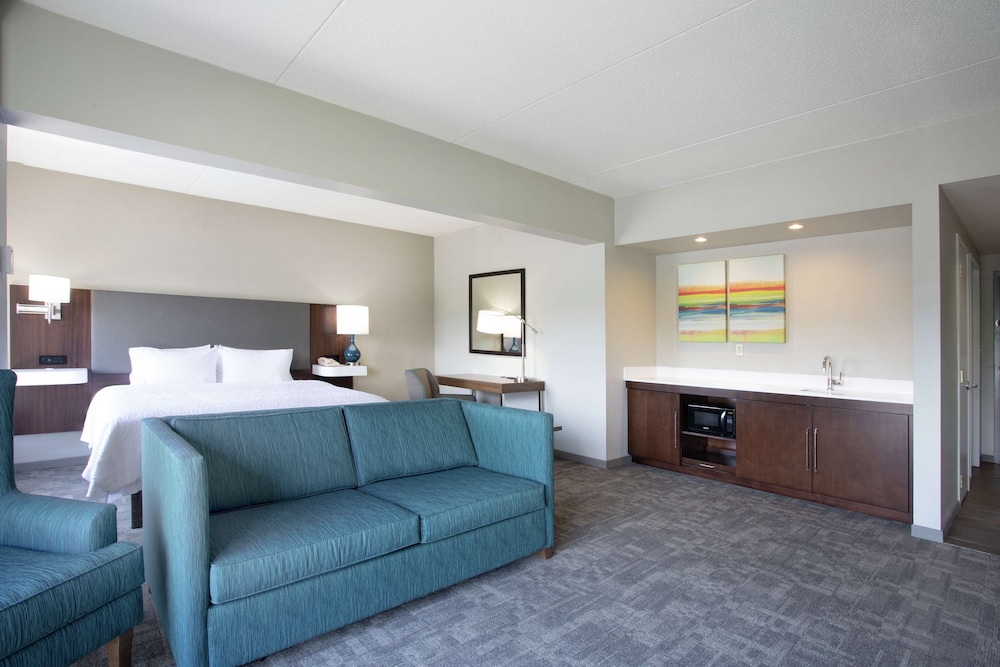 HAMPTON INN BEDFORD 34/52