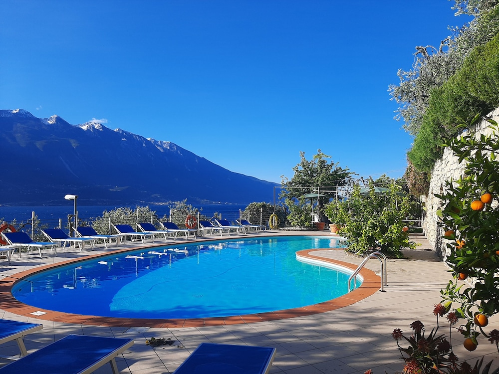 Hotel Augusta Garni 54/63