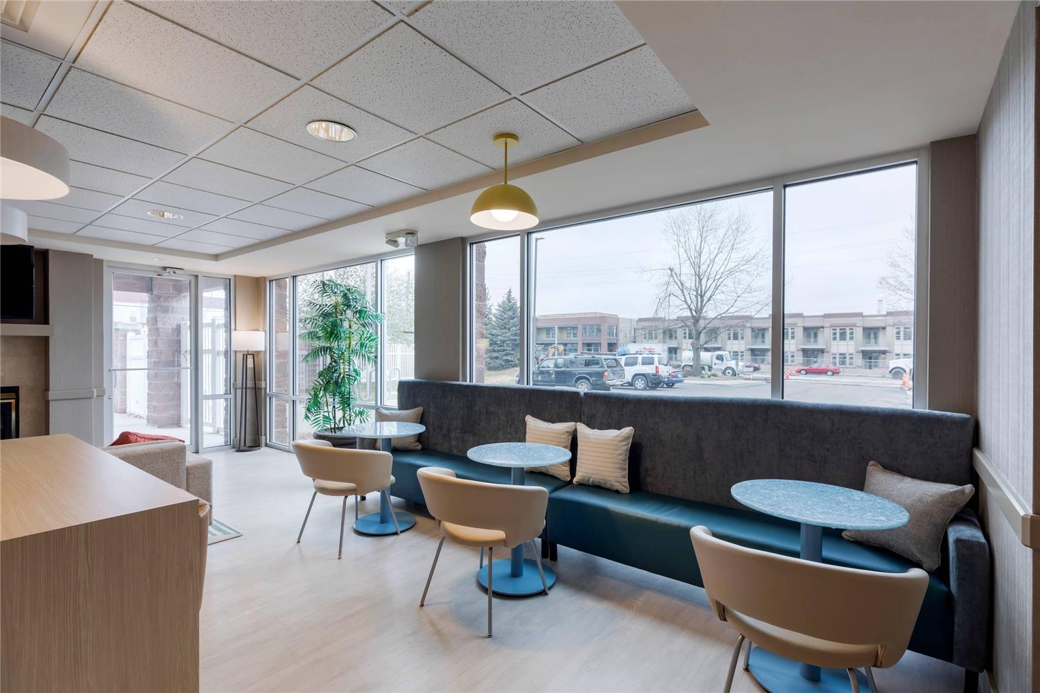 Comfort Inn and Suites Boulder 25/35
