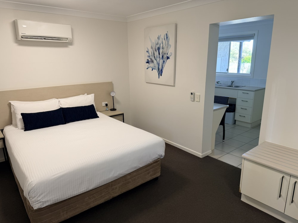Apartment, Queen Bed, Accessible