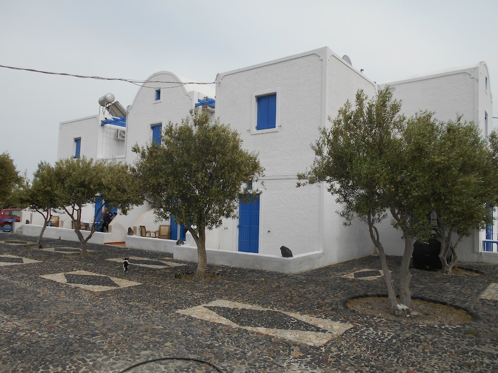PERISSA HOTEL 45/50