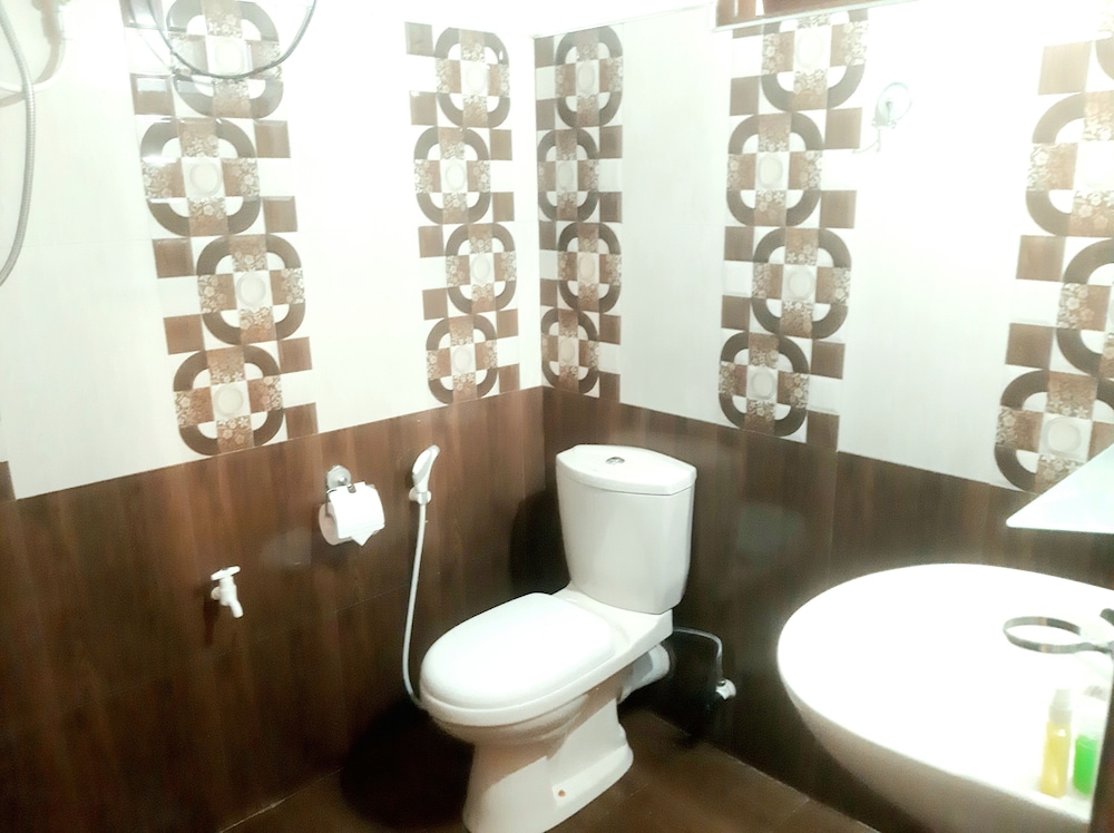 Palitha Home Stay 41/43
