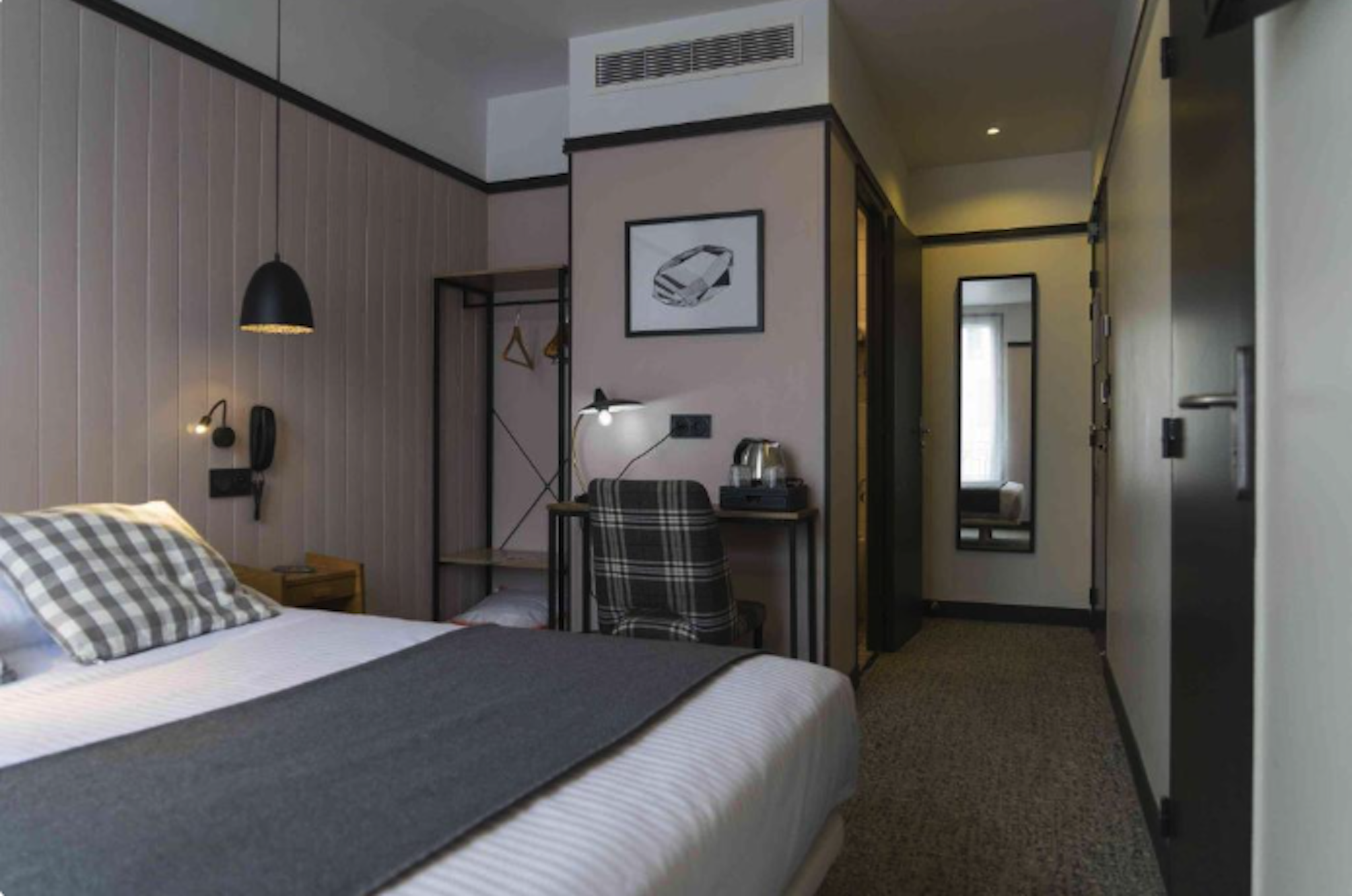 Hotel Sub 5/35