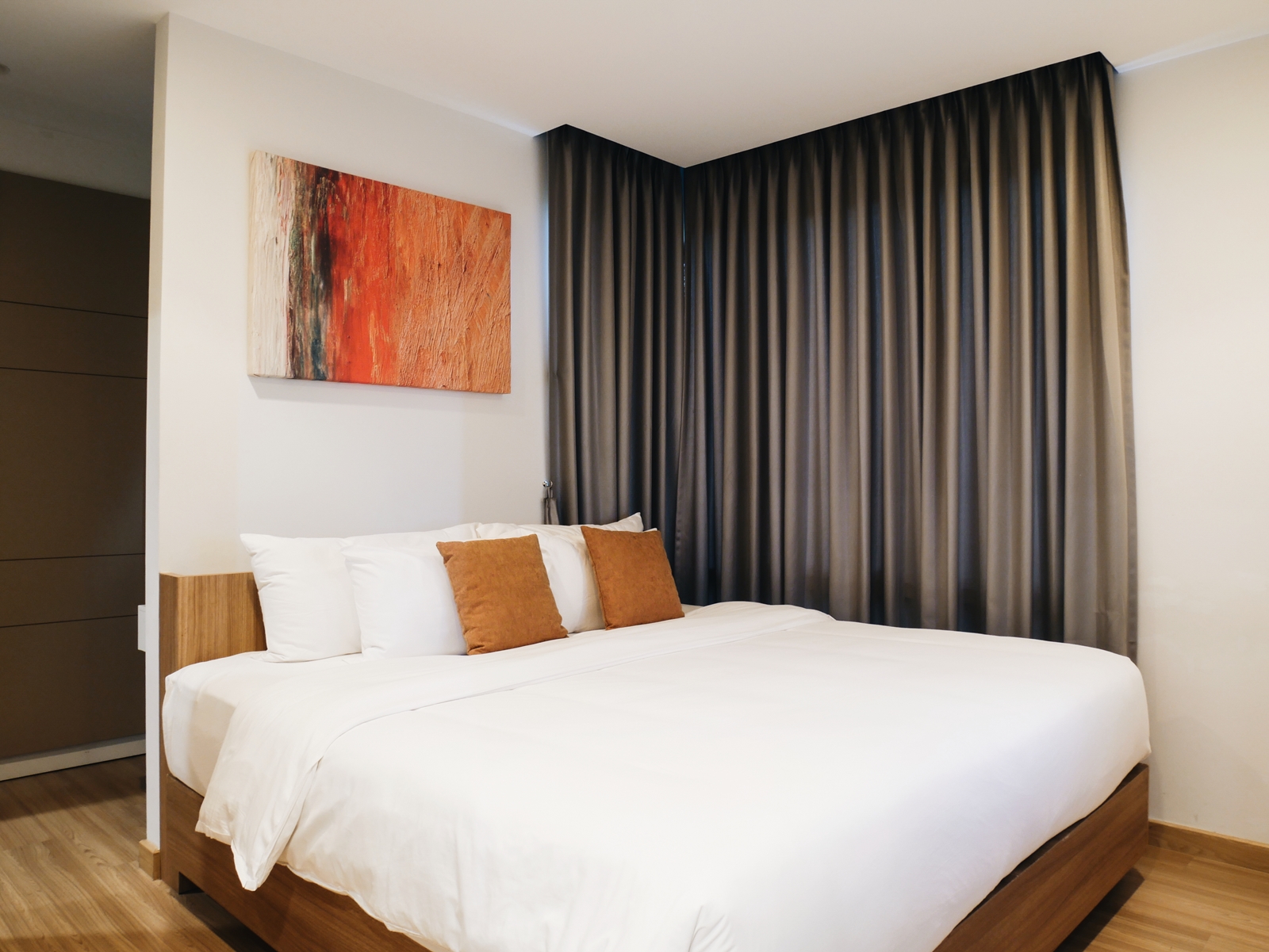 2 Bedrooms, Suite