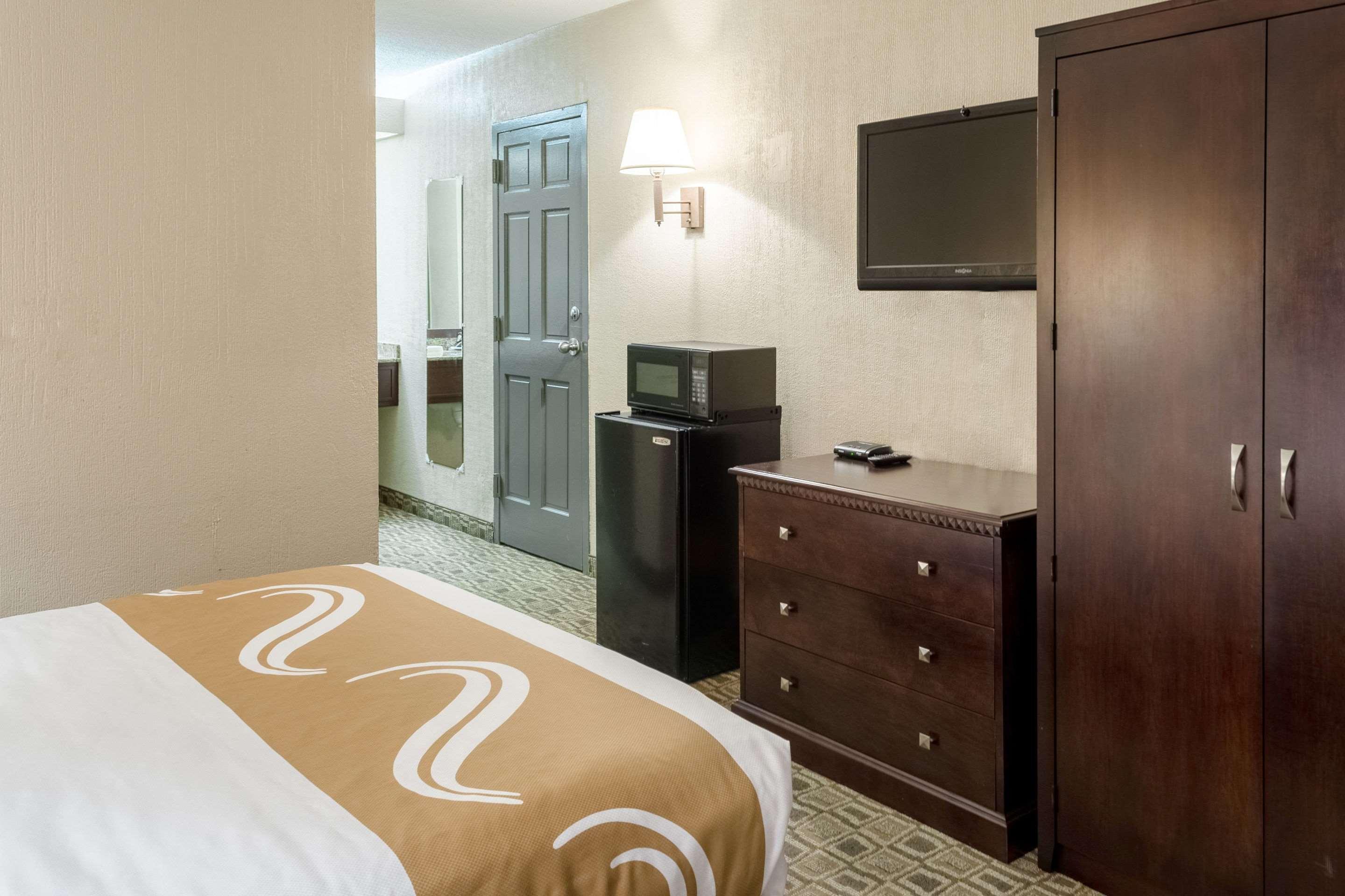 Room, King Bed, Quality Inn Moss Point - Pascagoula 5/5