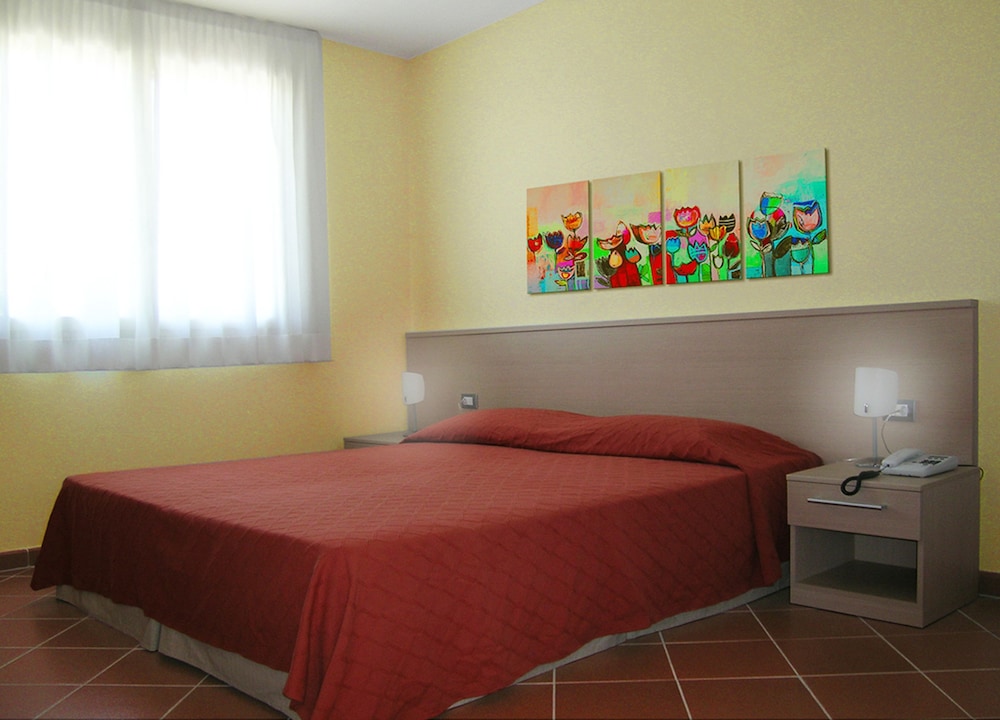 شقة بسريرين كوين وسريرين منفصلين بـ3 غرف نوم مع أريكة، Residence San Rossore 5/8