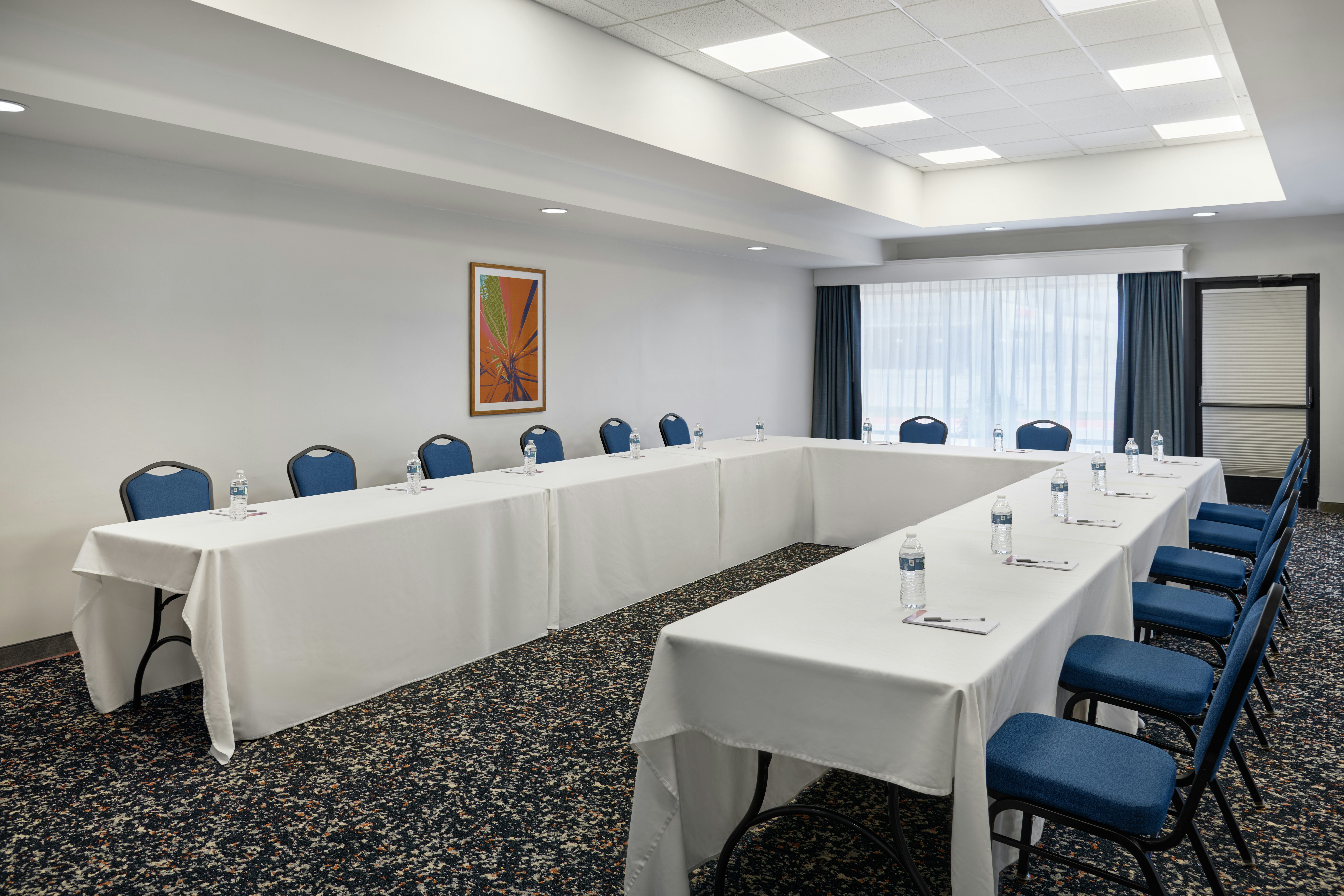 Hampton Inn Kansas City/Shawnee Mission 31/34