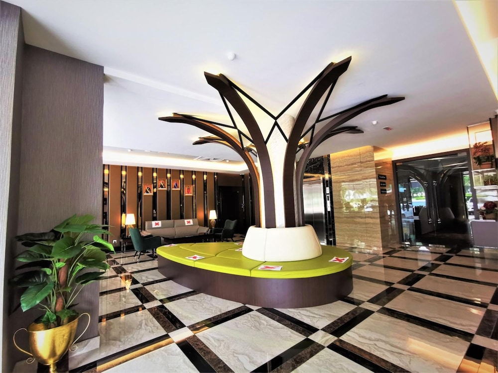 Prestigo Hotel 10/53