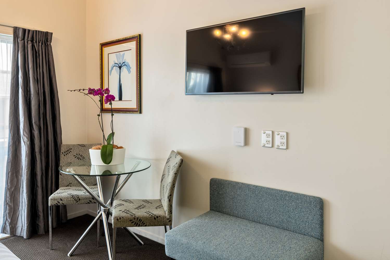 Best Western Newmarket Inn & Suites 43/58