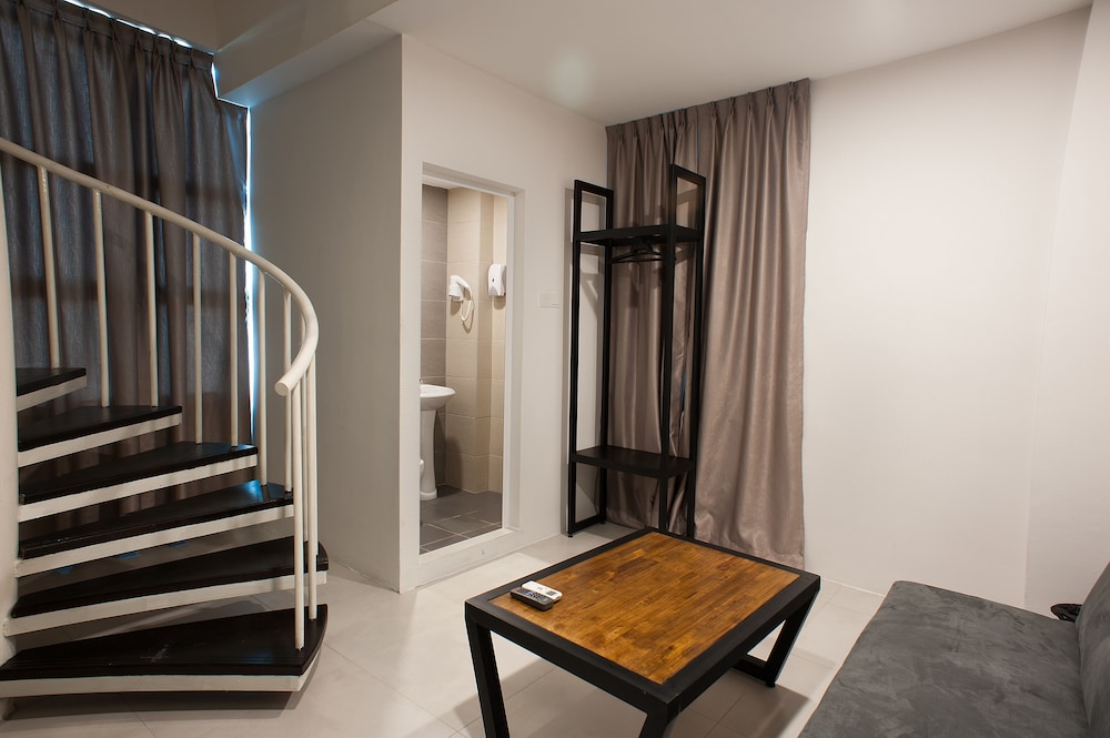 Econtel Hotel 32/37