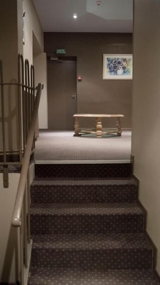 HOTEL LES FRANGINS 1/25