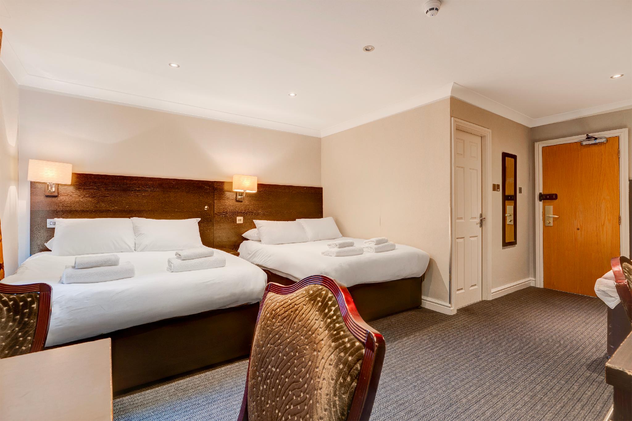 5 Rooms, Family, Single Bed