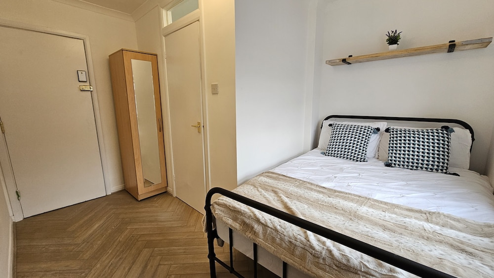 OYO Bros Inn Hotel 16/50