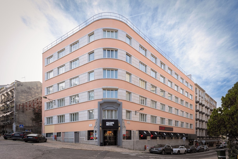 Maxime Hotel 68/69