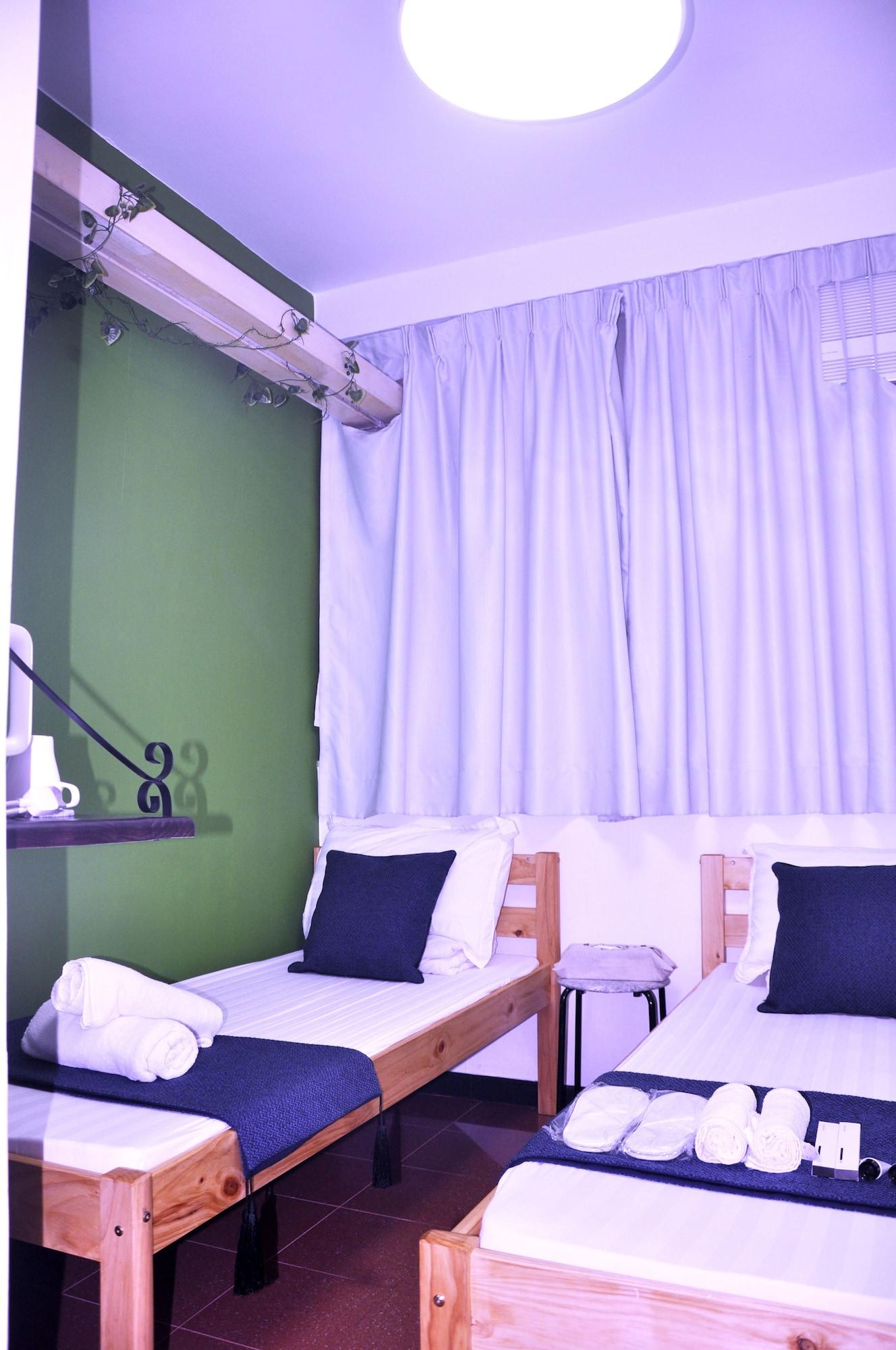 Spin Hotel 13/53