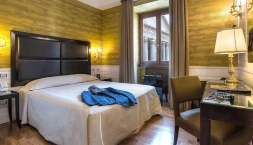 Albergo Del Senato 29/40