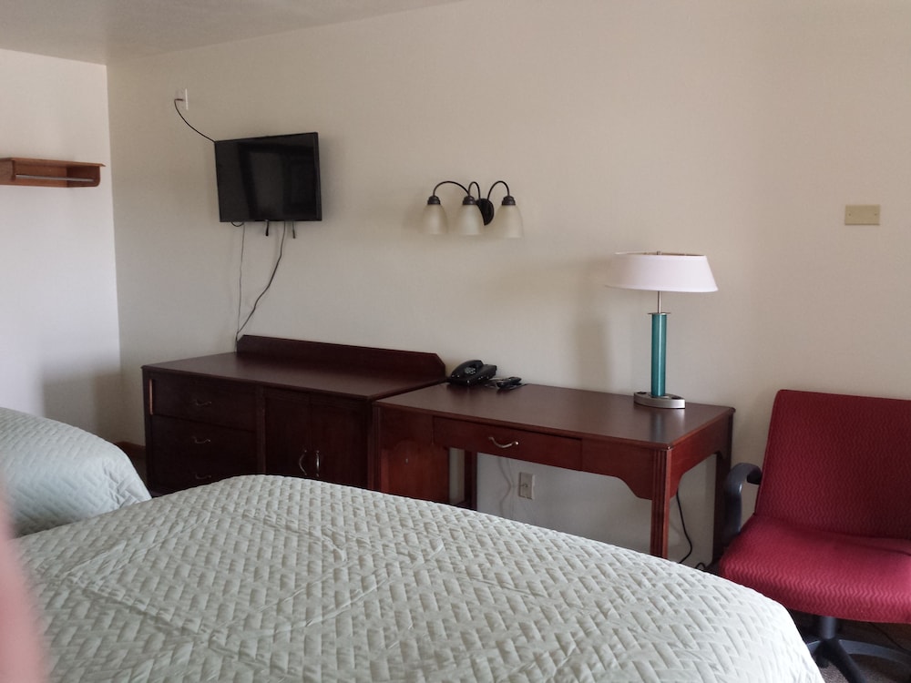 West Plains Motel 30/56