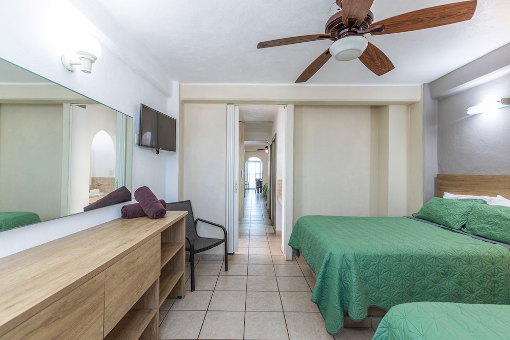 Torreblanca Beach Hotel and Suites Guayabitos - Desayuno y Comida 9/34