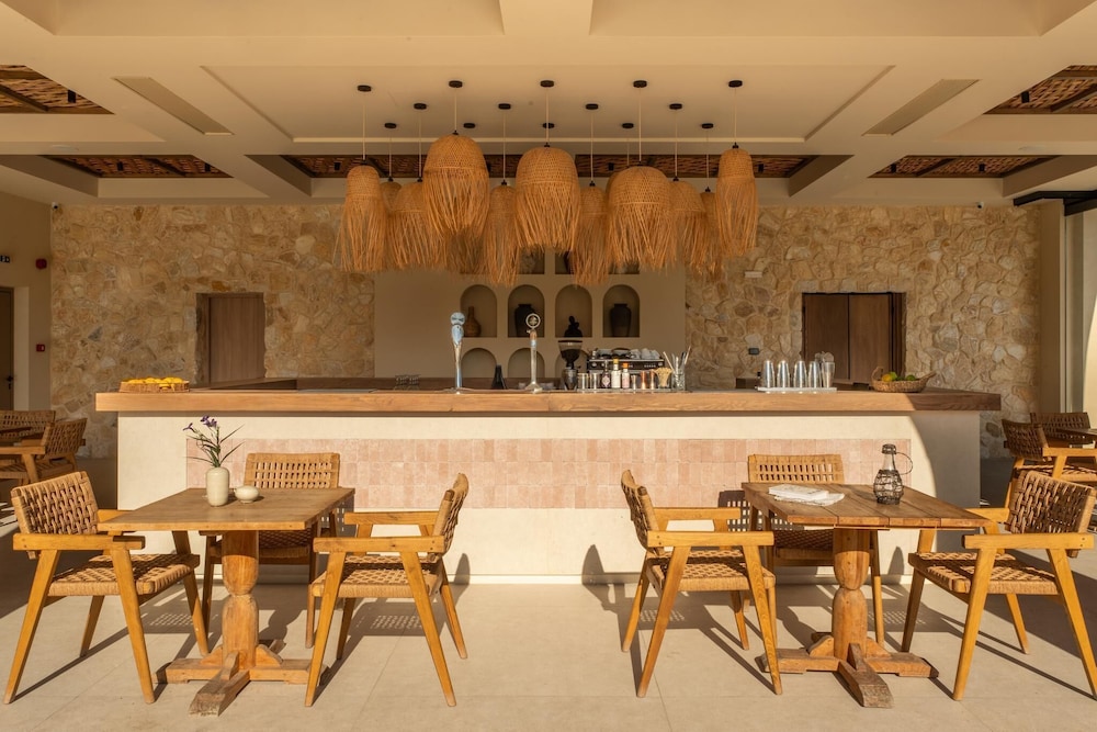 Ekati Mare Lifestyle Resort 63/72