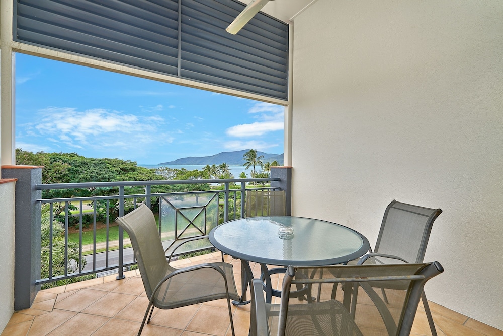 NORTH COVE WATERFRONT SUITES 40/58