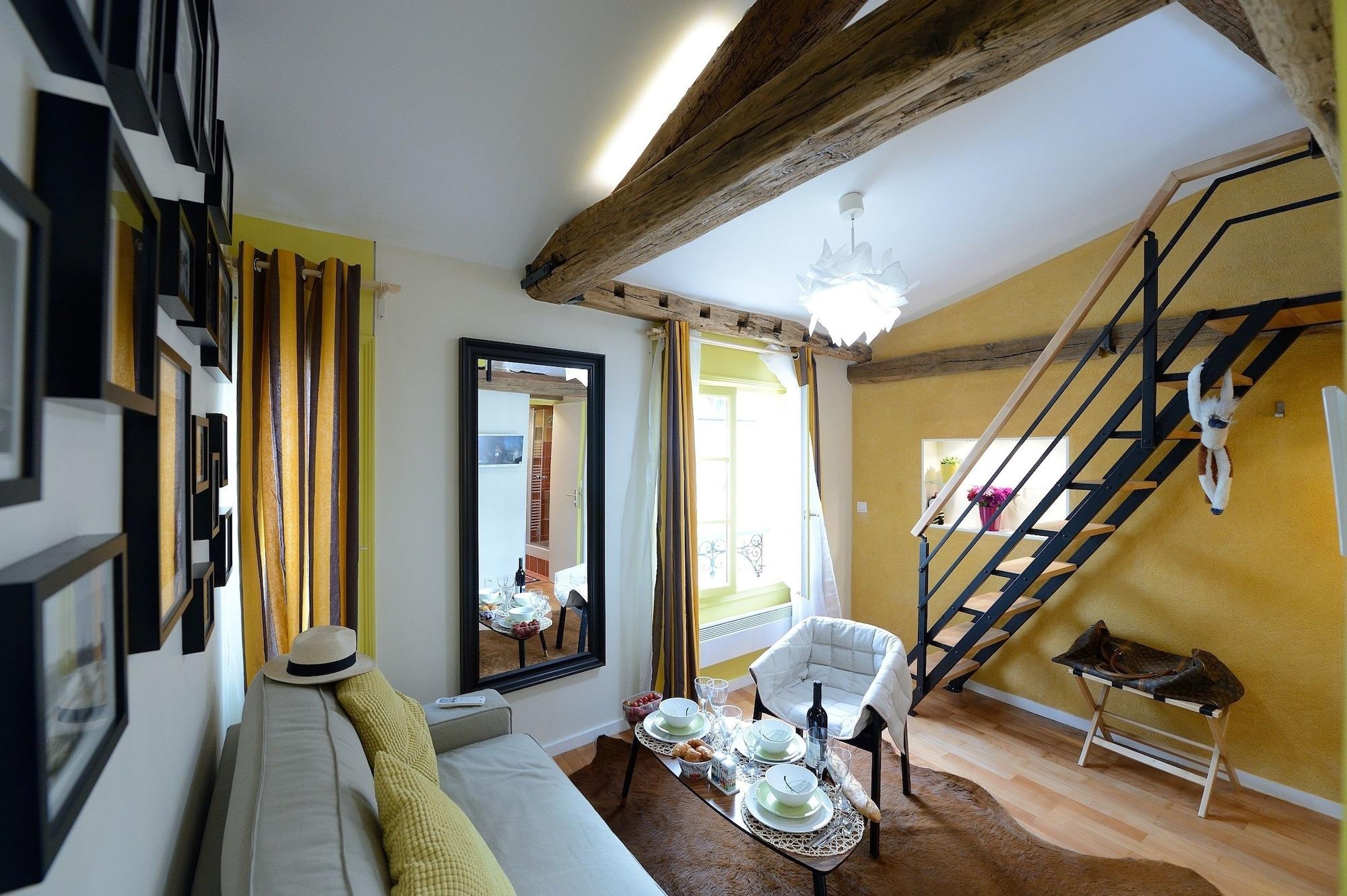 Yello, Economy, Studio, Les Patios Du Marais 3/5