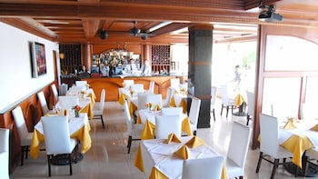 Hotel Century Plaza 17/30