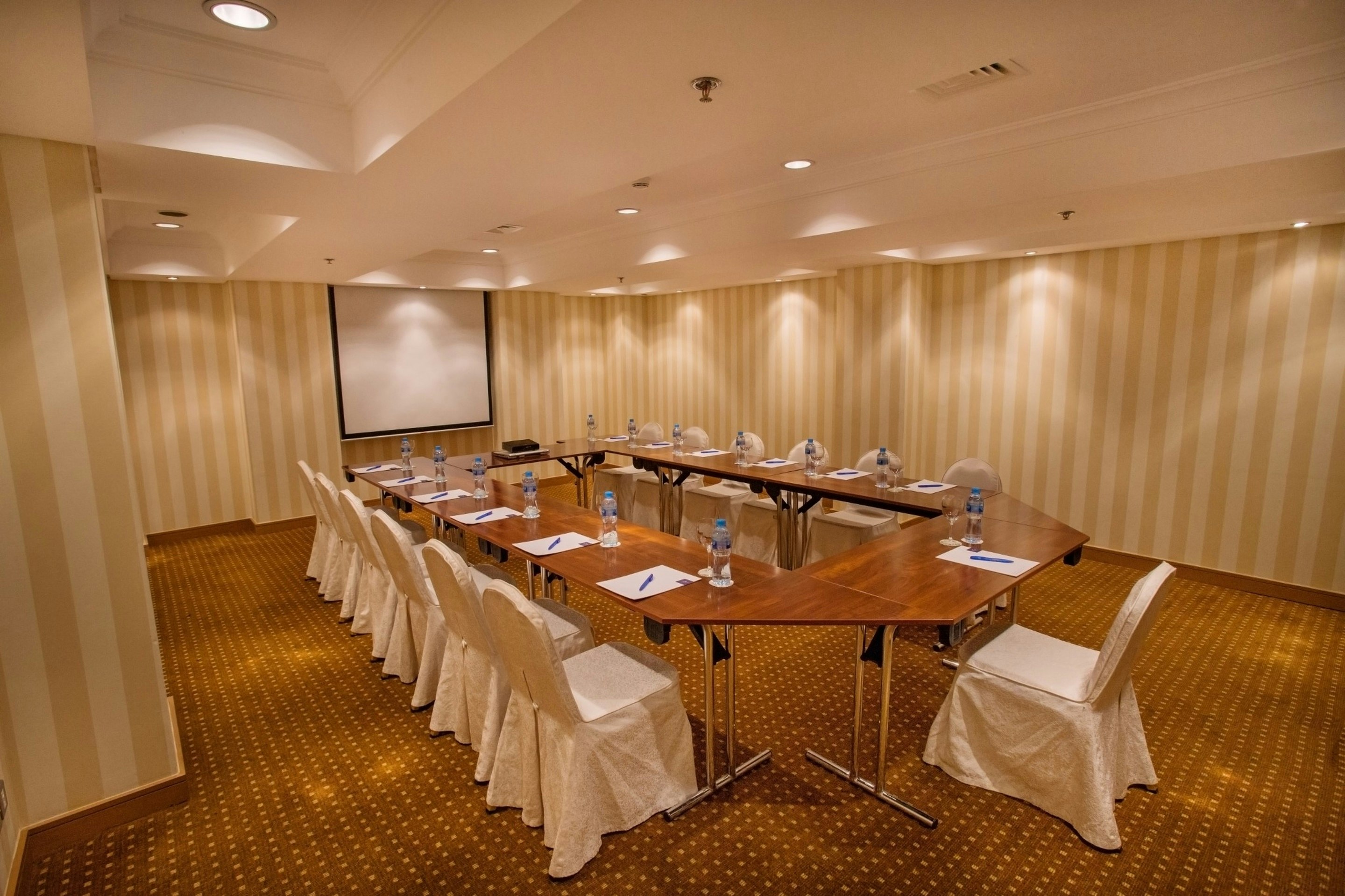 Copthorne Al Jahra Hotel & Resort 63/76