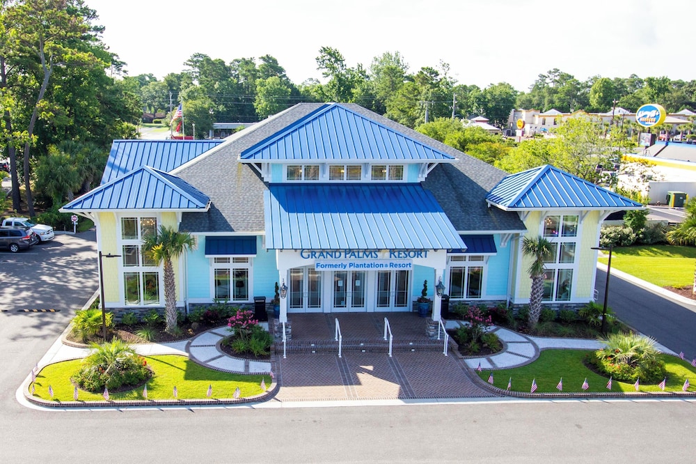 Grand Palms Resort 2/58