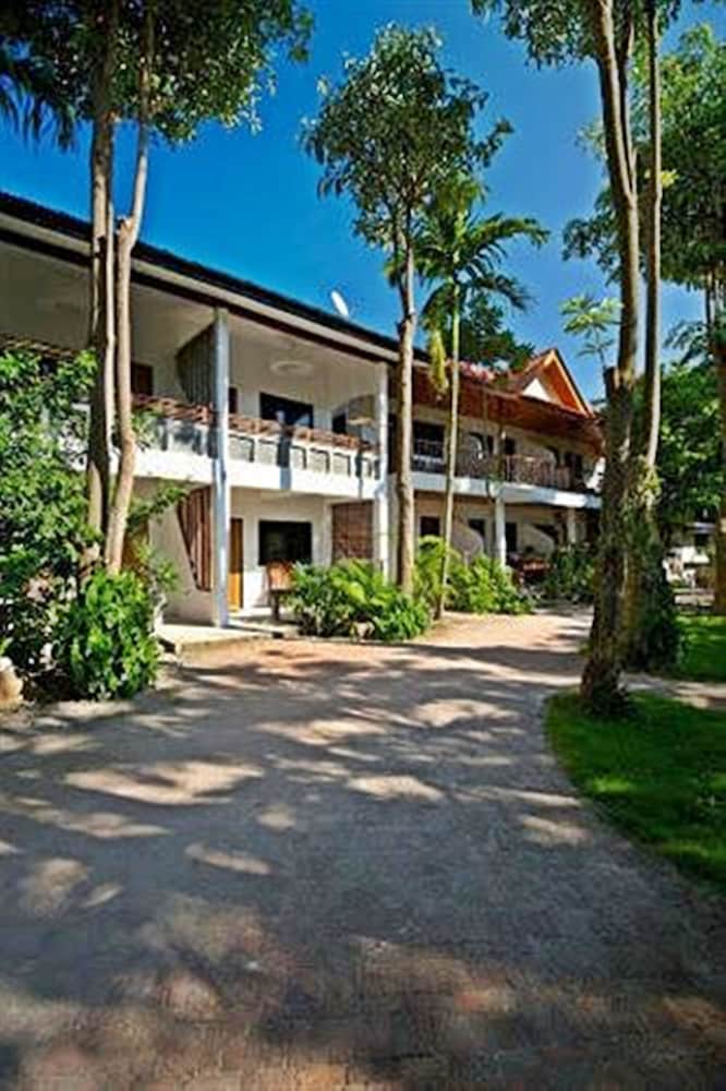 Sunshine Beach Resort 96/100
