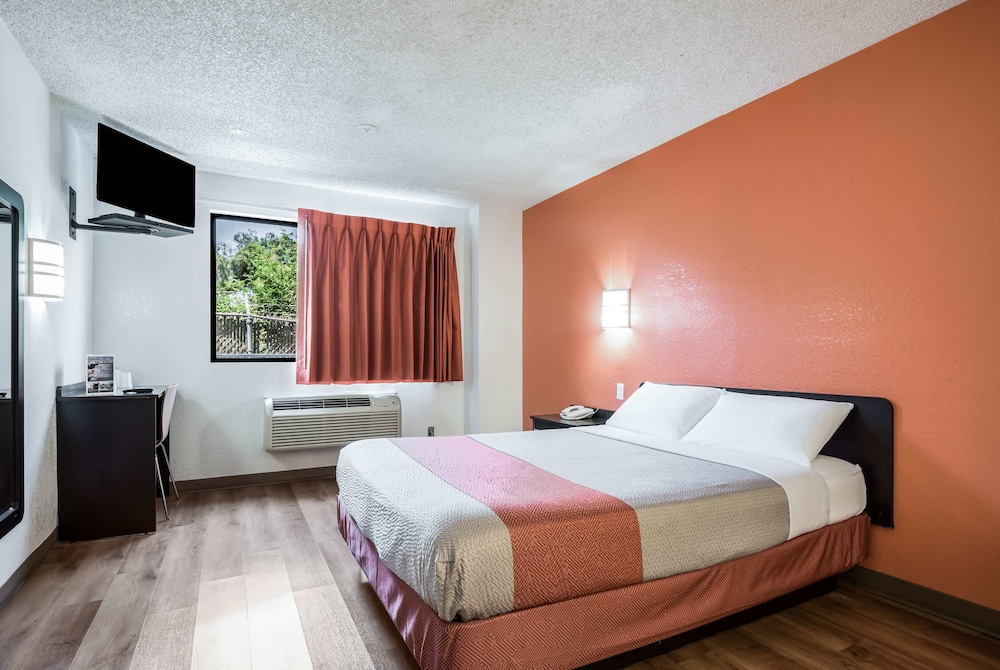 Motel6 Los Angeles, CA - Los Angeles - LAX 29/59
