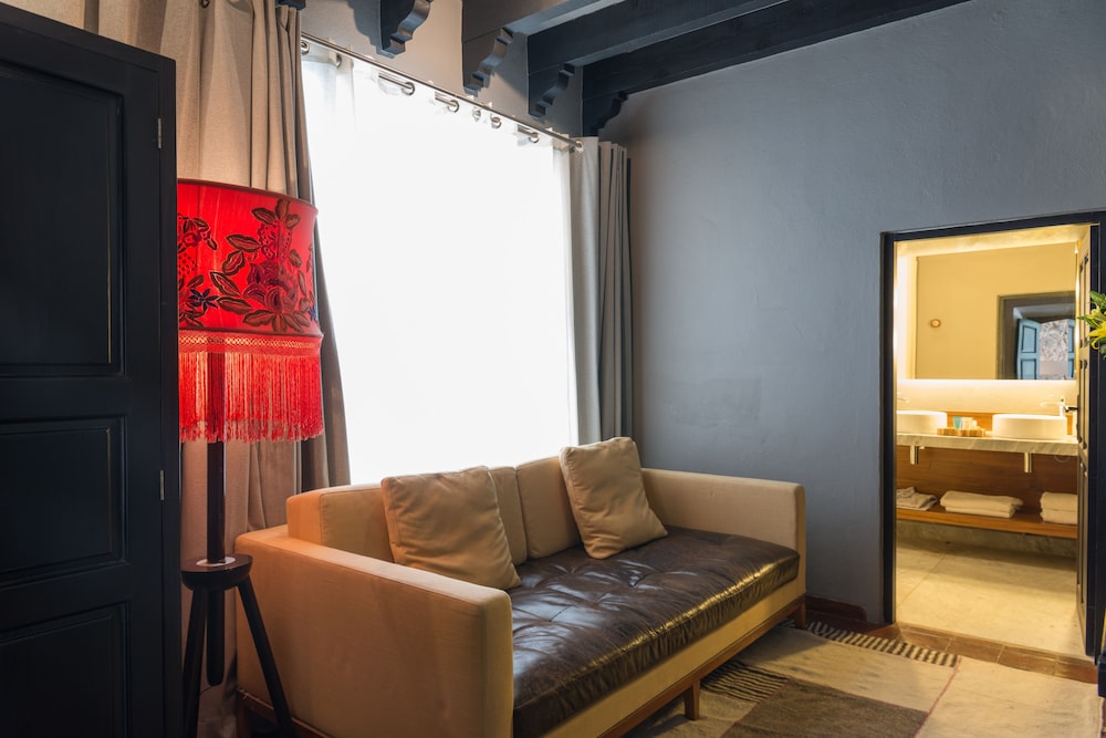Dos Casas Boutique Hotel Spa 48/75