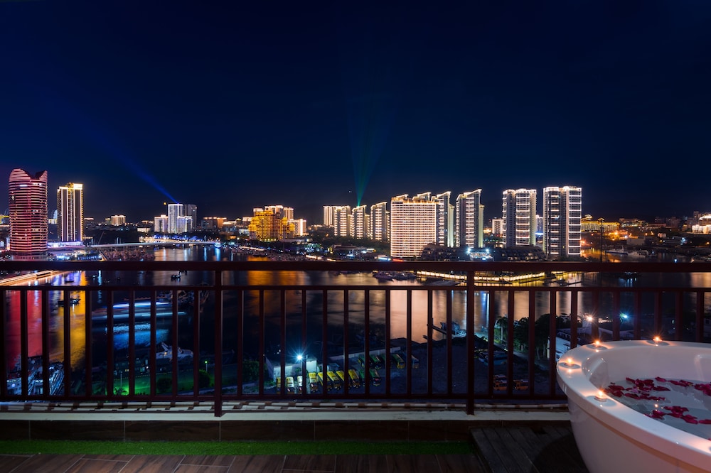 Grand Metropark Bay Hotel Sanya 6/66