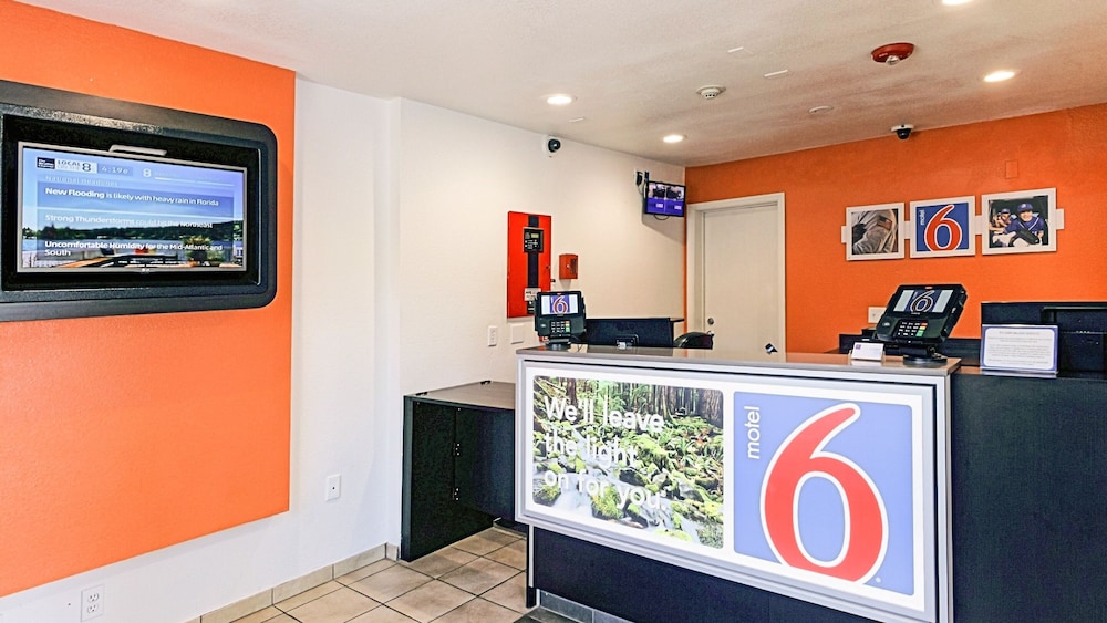 Motel6 Chico, CA 12/39