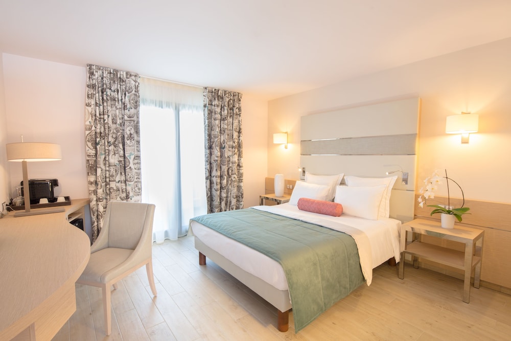 Akoya Hotel and Spa 17/68