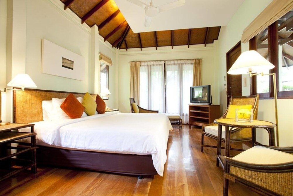 FISHERMANS VILLAGE RESORT 19/32
