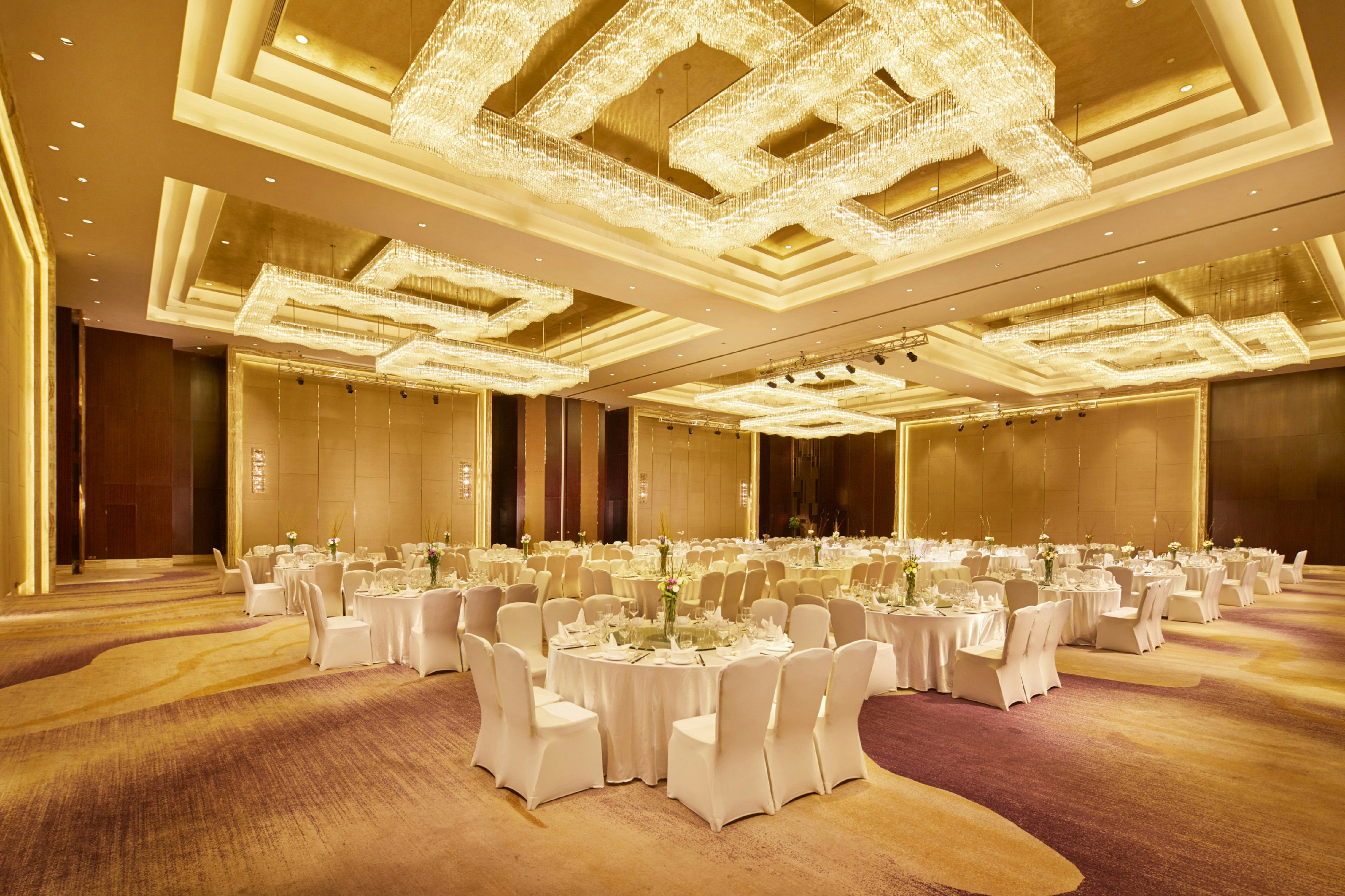 DoubleTree by Hilton Ningbo Beilun 51/58