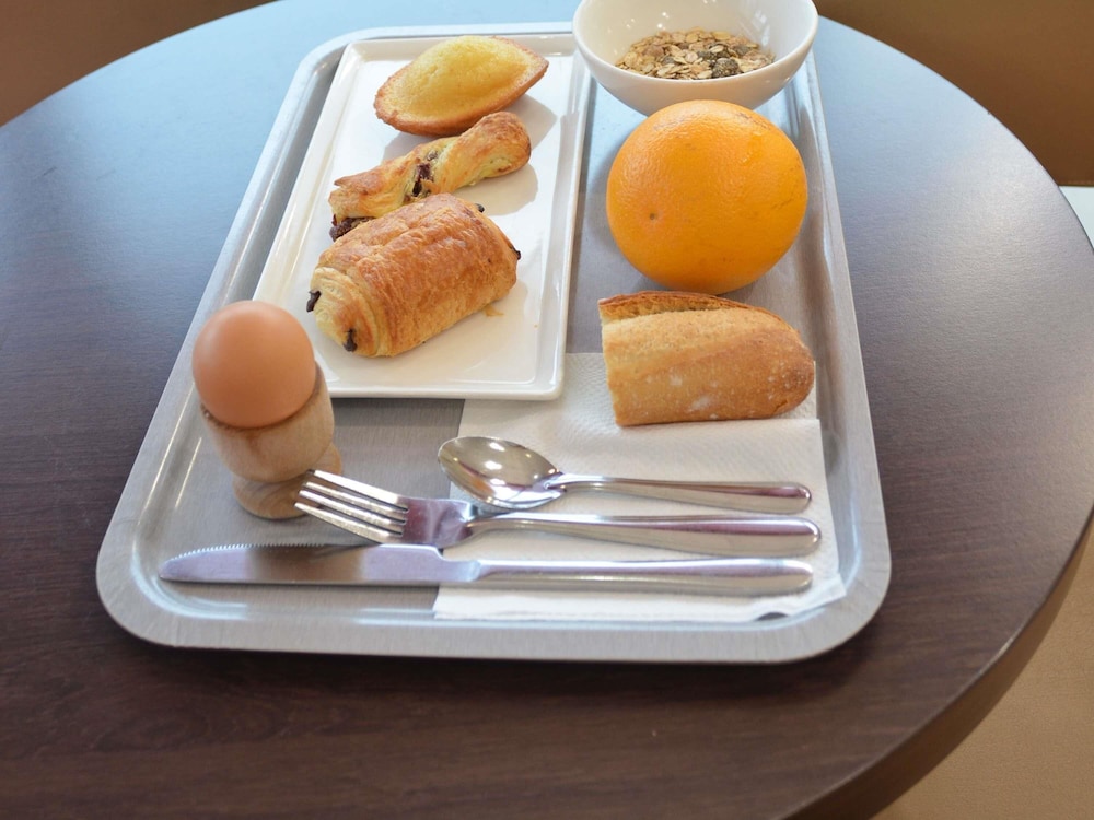 Ibis Guingamp - Coeur De Bretagne 44/63