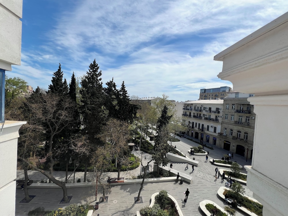 Khaghani Center Hotel 26/49