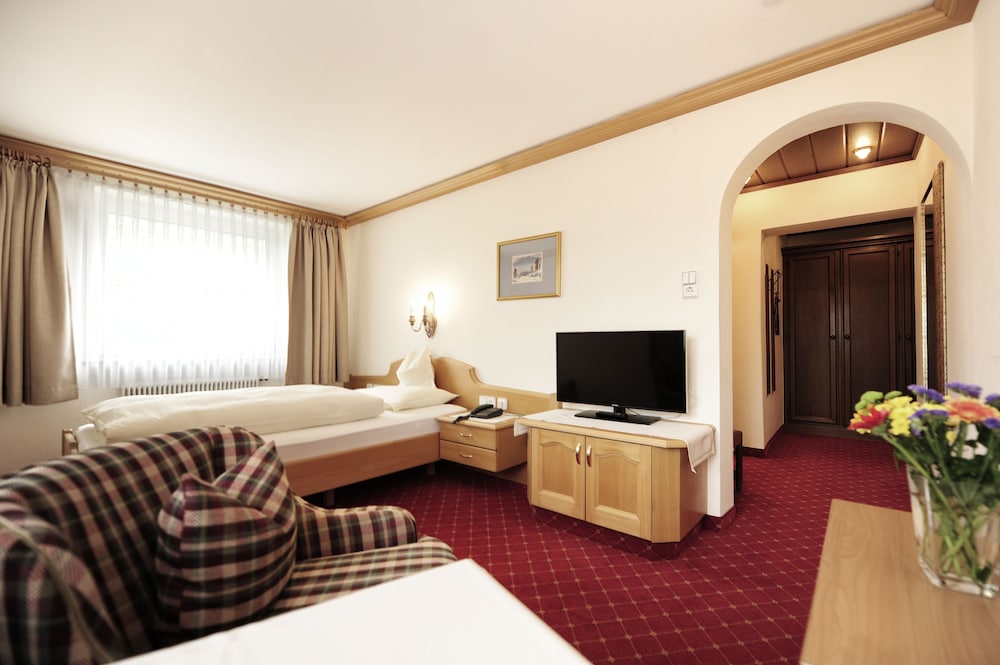 Parkhotel 52/75