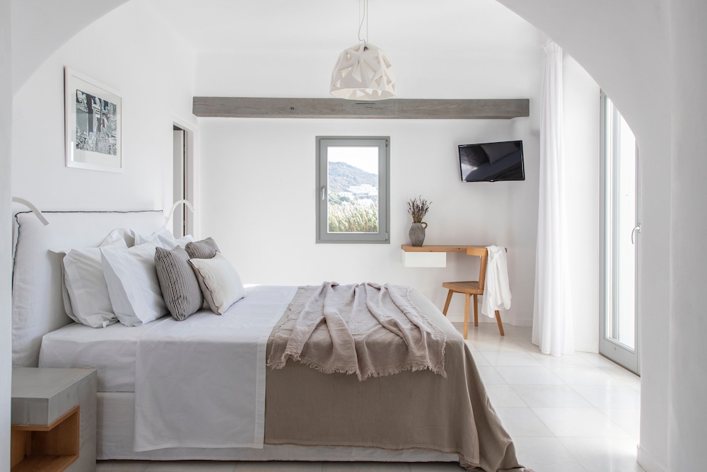 AQUA BREEZE VILLAS NAXOS 8/50