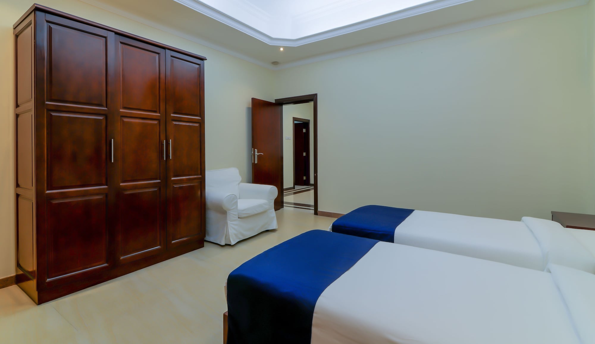 جناح عائلي بسريرين كوين وسريرين منفصلين، Tanzanite Executive Suites 4/7