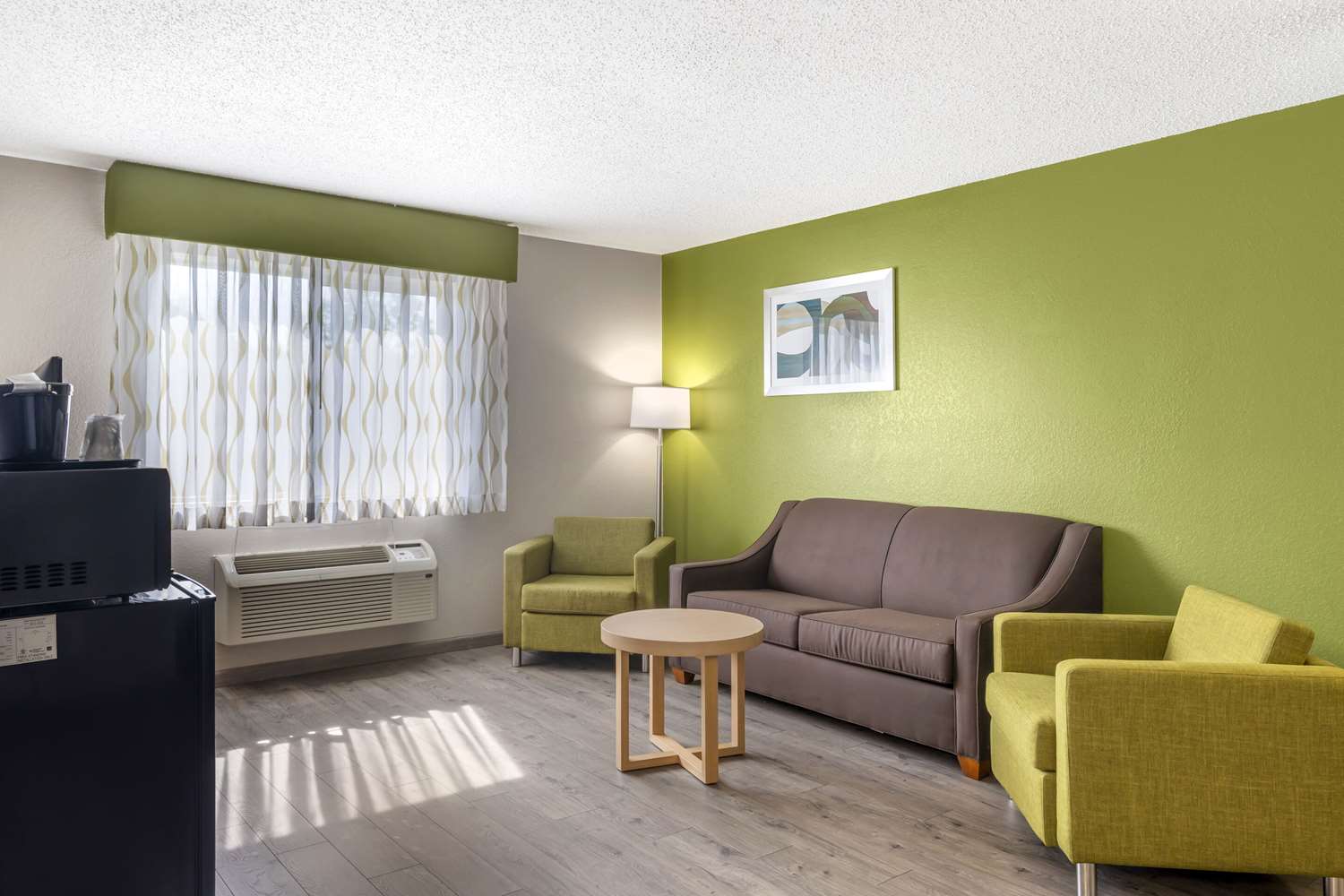 Quality Inn & Suites Delaware South 17/25