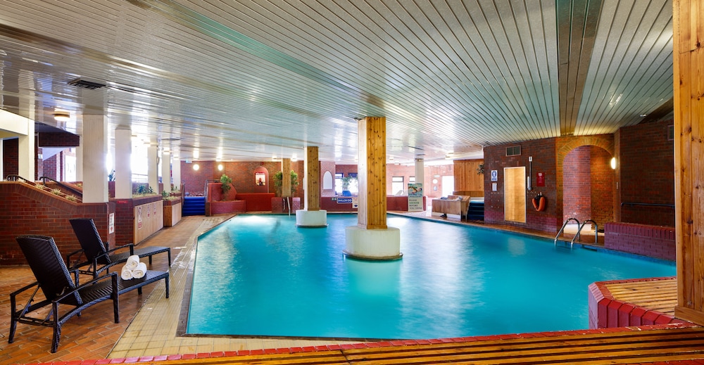 Mercure Maidstone Great Danes Hotel 7/75