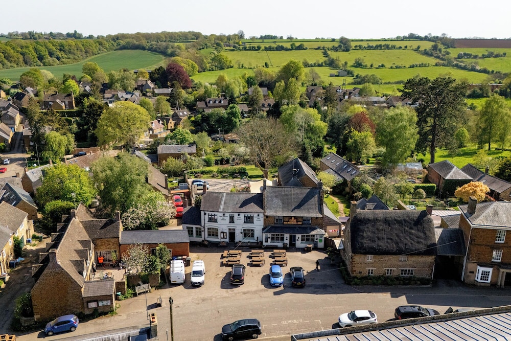 The Sun Inn 40/50