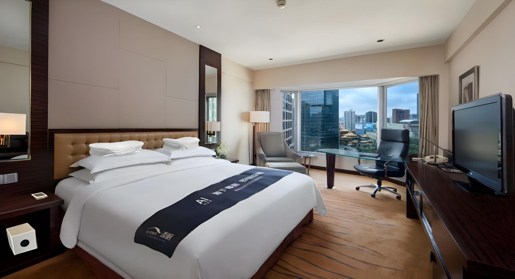 ROOM, DOUBLE BED