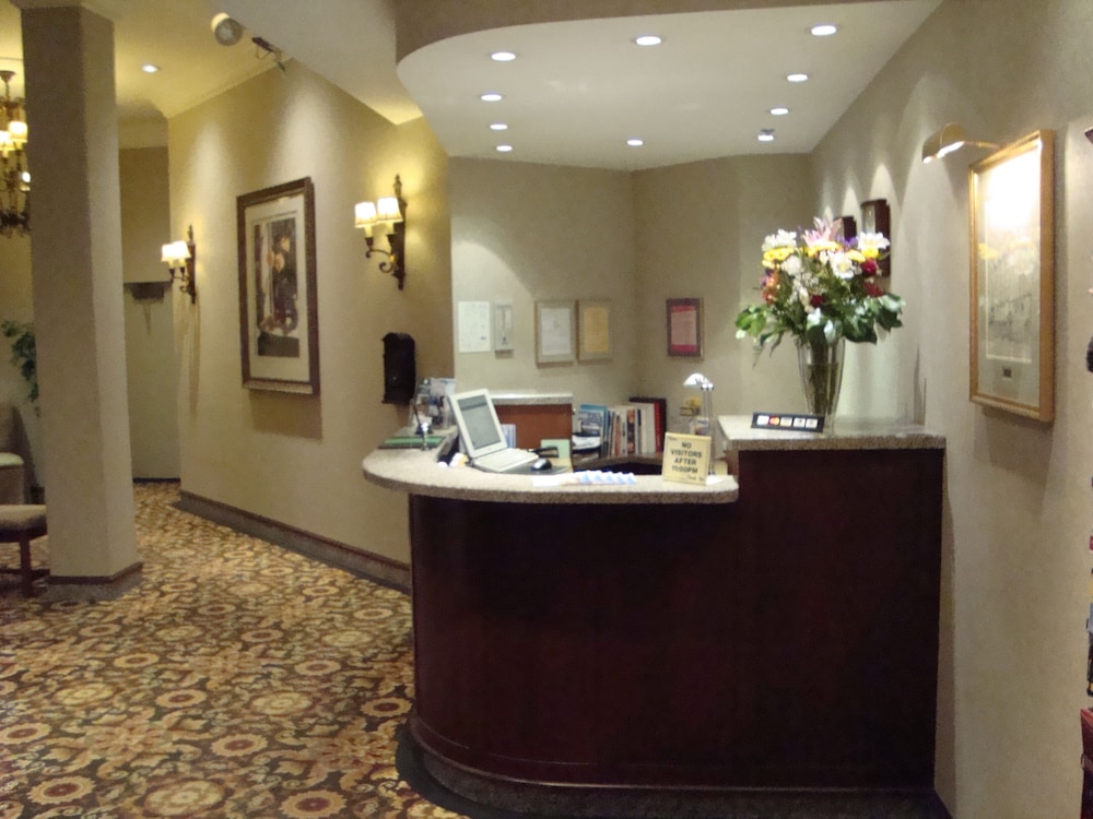 Kingston Hotel 8/63